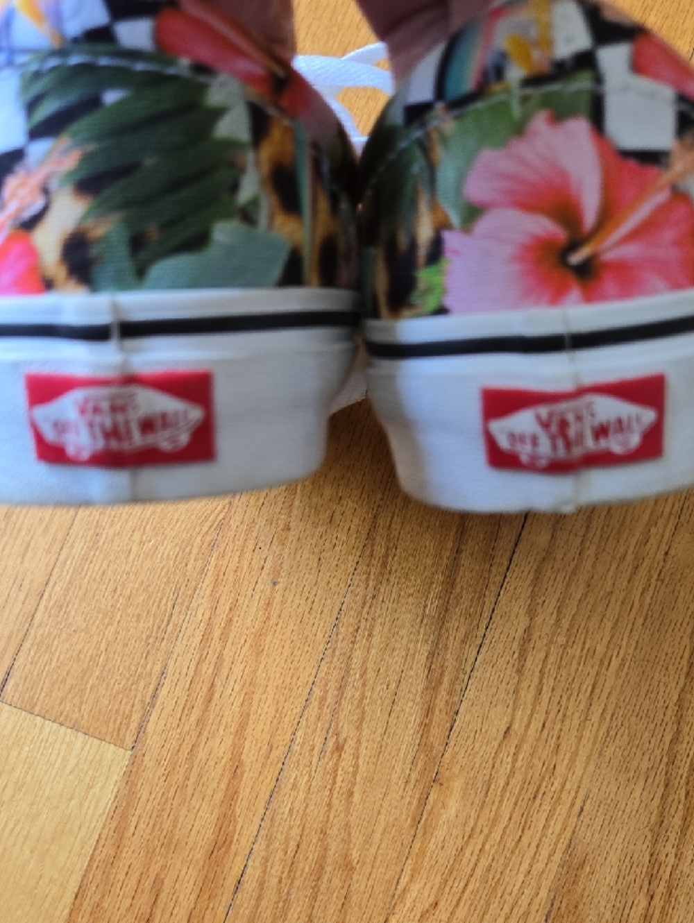 Vans Women' Floral Checkerboard Lace-Up Sneakers - Multicolor - Picture 6 of 11